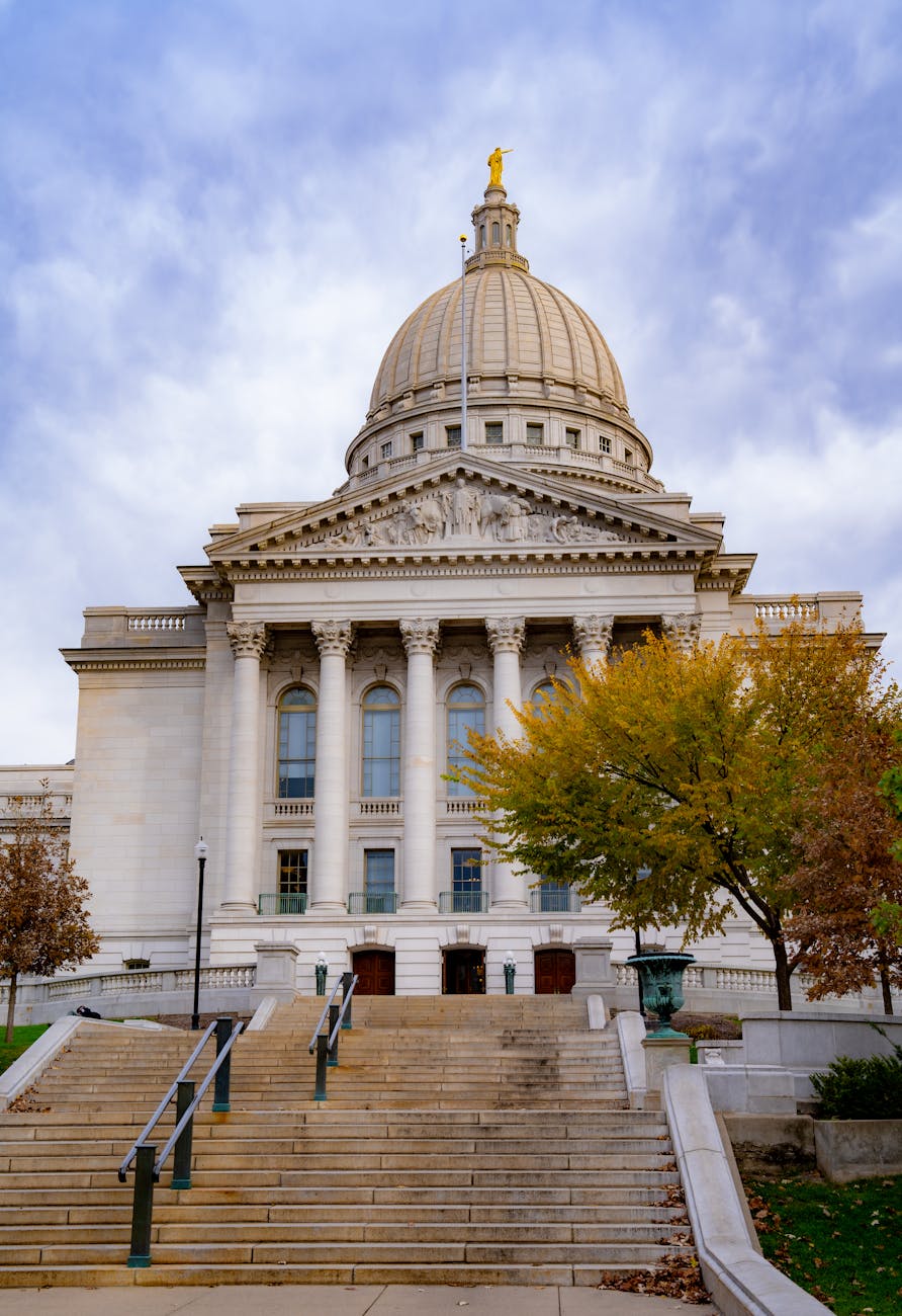 wisconsin state capitol building in autumn