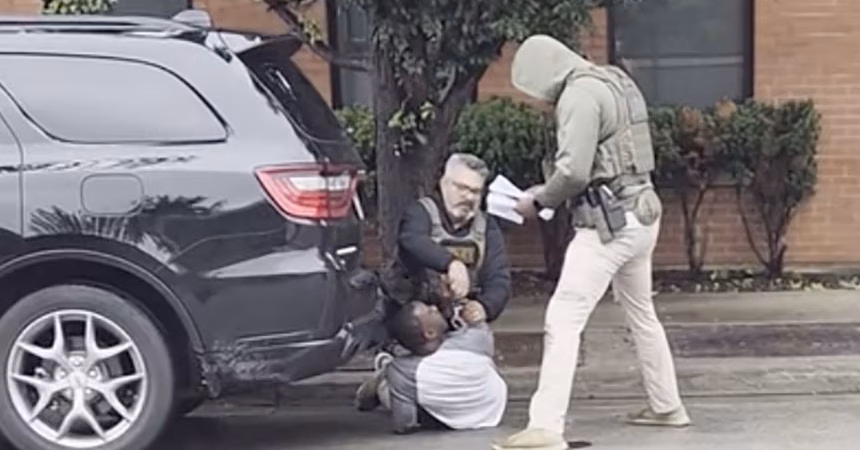 Ciudadano de EE.UU. golpeado por ICE en Evanston: qué se sabe